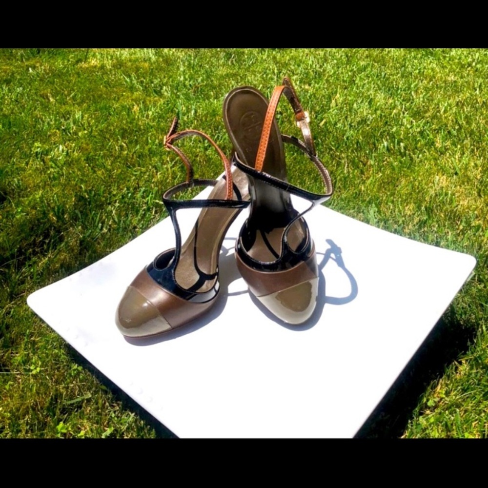 Tory Burch pumps